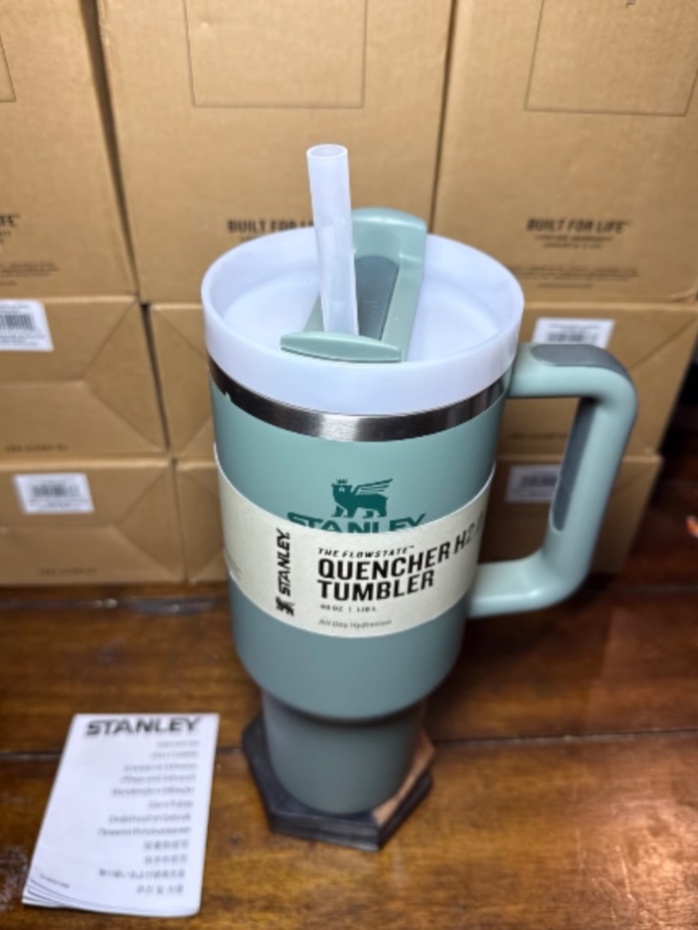 Stanley The Quencher H2.0 FlowState Tumbler – 40 oz / 1.18 L – Eucalyptus - Sage - Picture 4 of 5